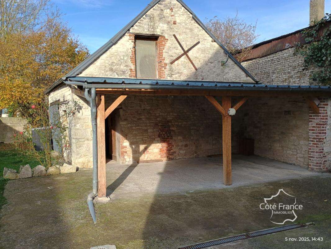 Maison à MONTIGNY-LE-FRANC