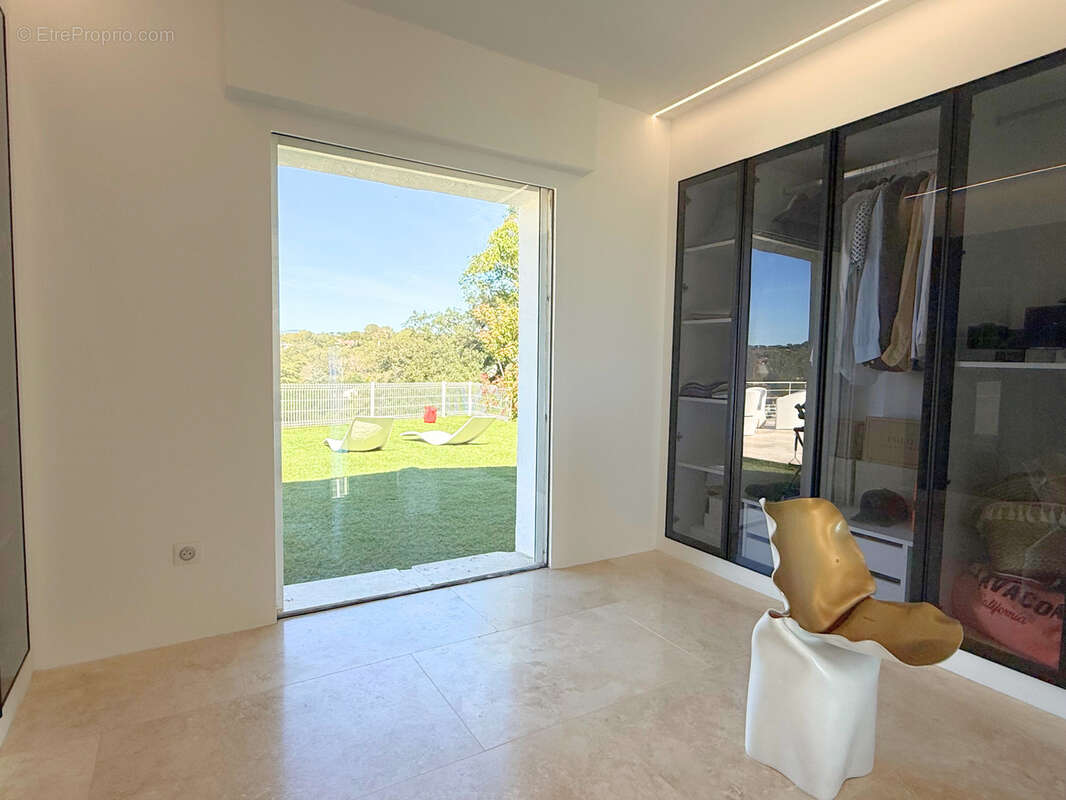Maison à FREJUS