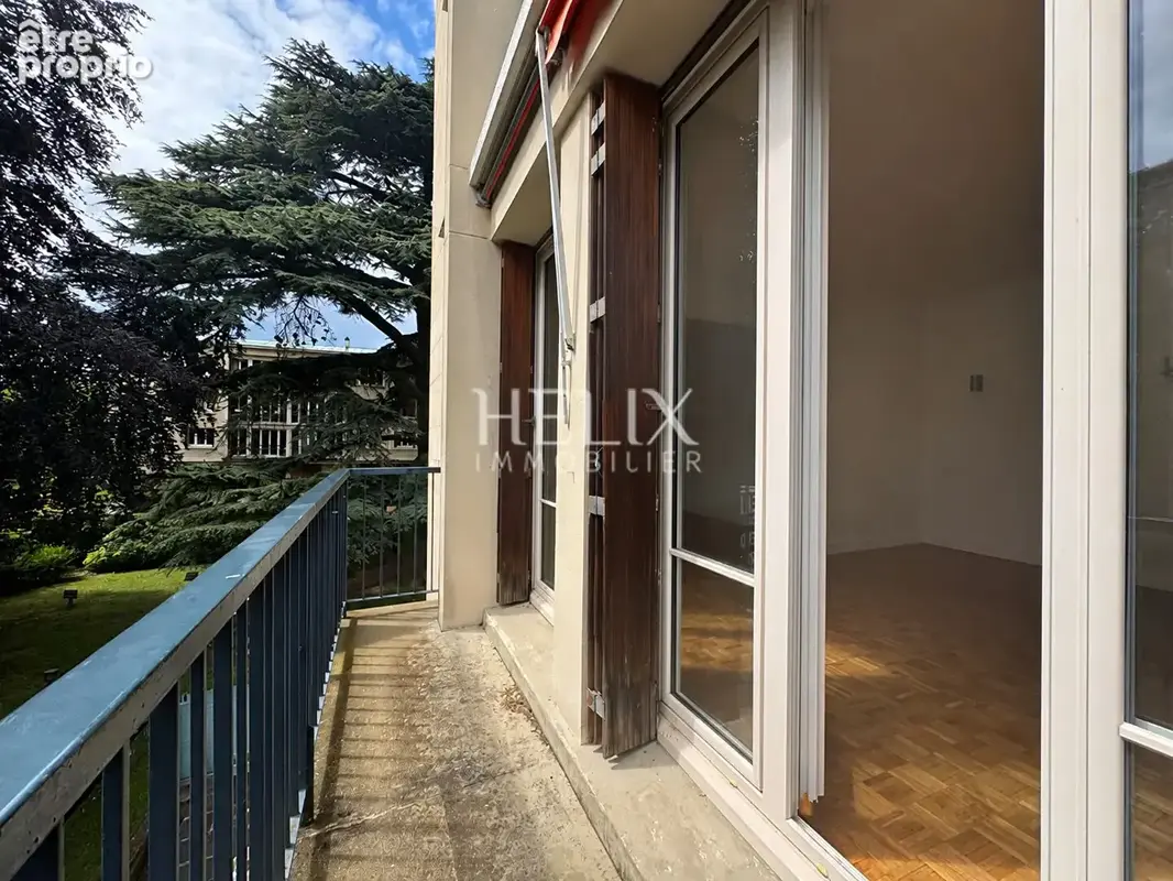 Appartement balcon sur parc, vue forêt Saint-Germain-en-Laye RER A, facile lycée international - photo 4