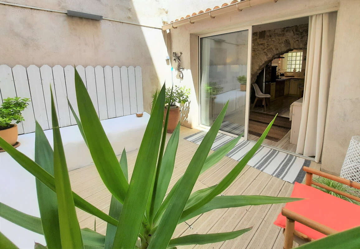 Maison à SAINT-GENIES-DE-MALGOIRES