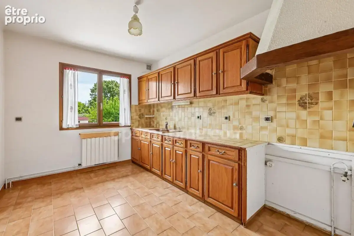 Maison familiale 129 m² habitables + sous-sol total – Terrain 365 m² - photo 2