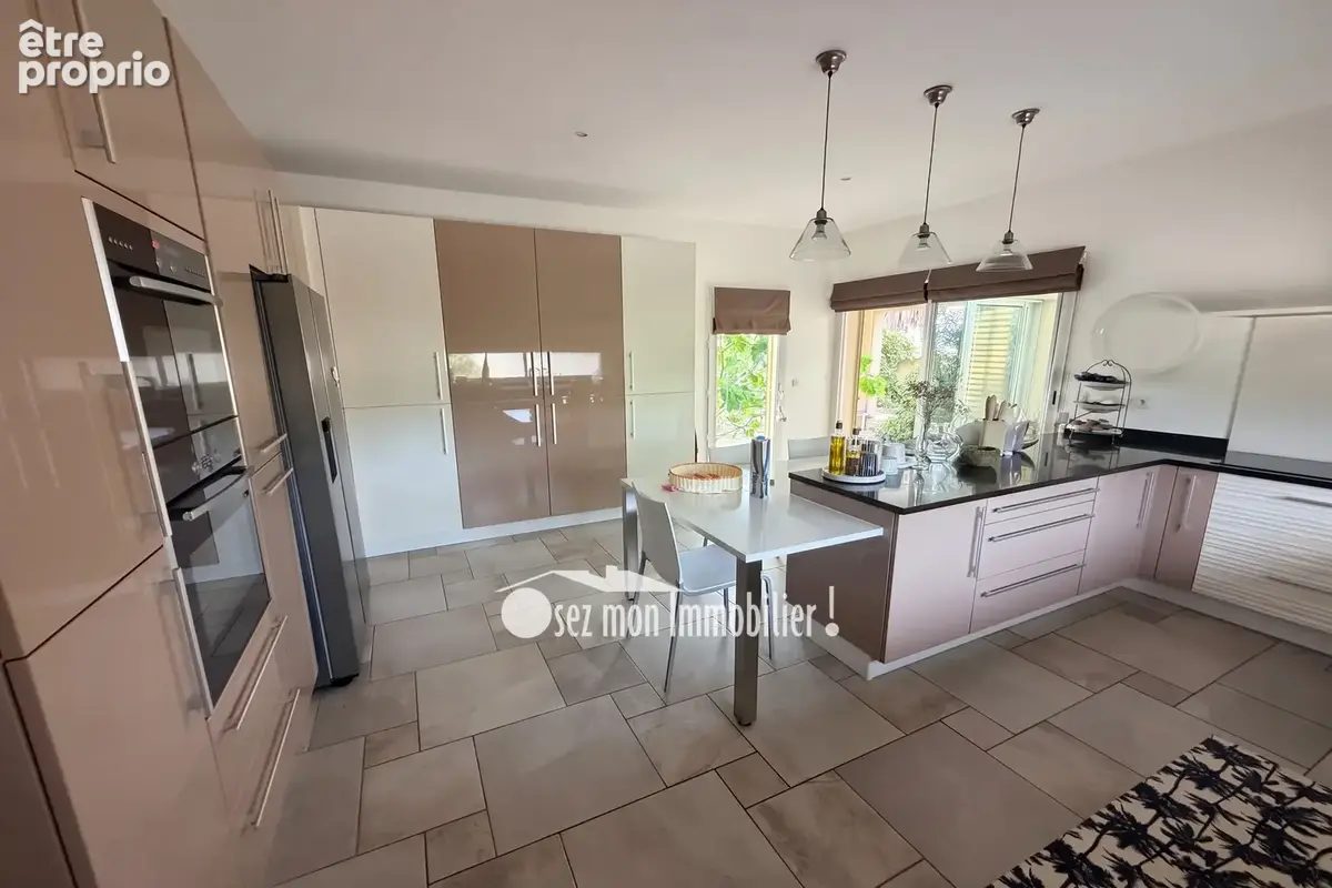 Maison 6 pièces 253 m² à vendre à Gruissan (11430) - photo 4