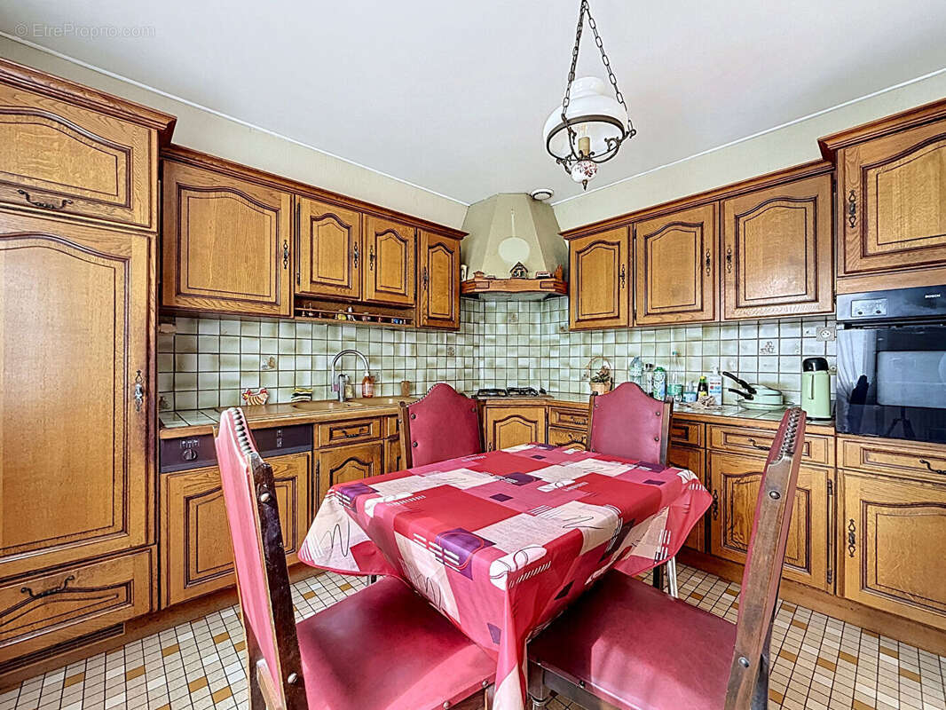 Maison à DOUE-LA-FONTAINE