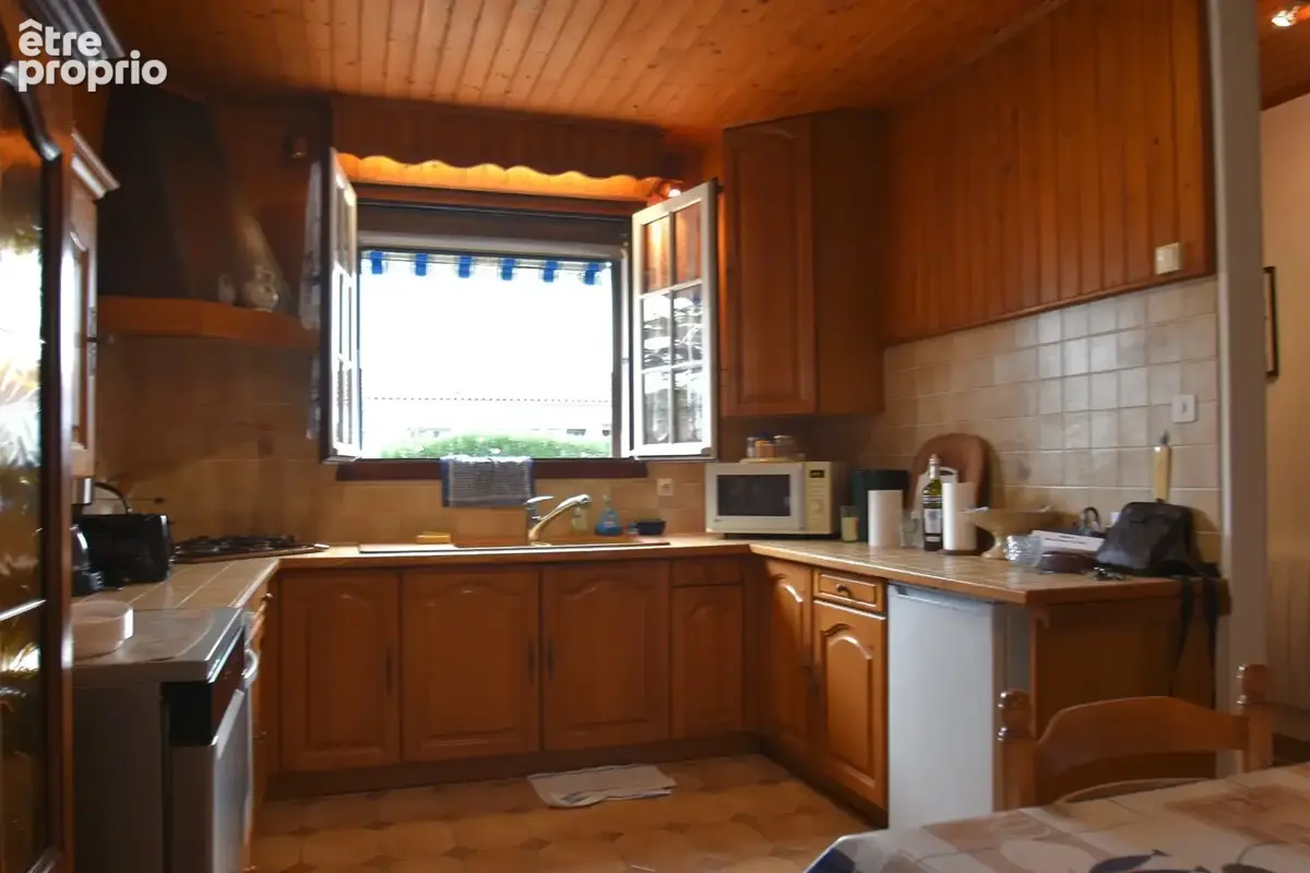 Dpt Charente Maritime (17), Ile d'Oléron,  Maison à vendre 5 pièces, 100 m²habitables, terrain 500 m², LA BREE LES BAINS (17) - photo 10