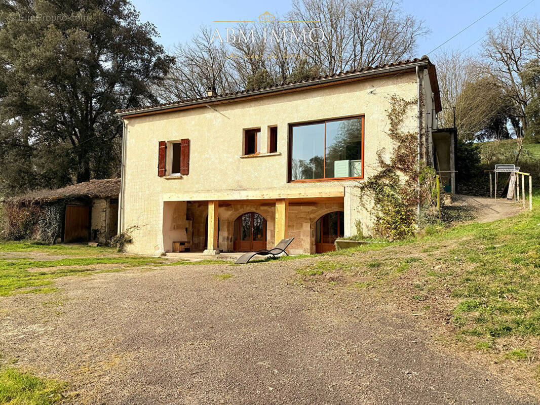 Maison à AGNAC