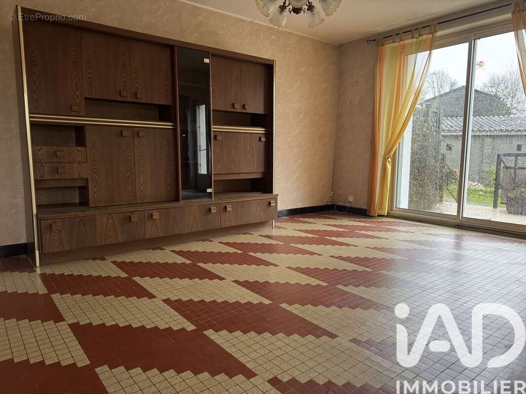 Photo 3 - Maison à LA TARDIERE