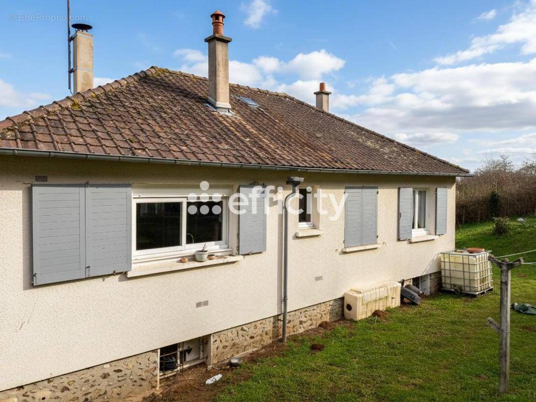 Maison à LONGNY-AU-PERCHE