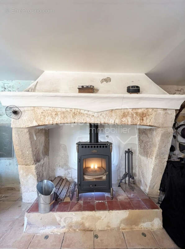 Maison à MEYNES