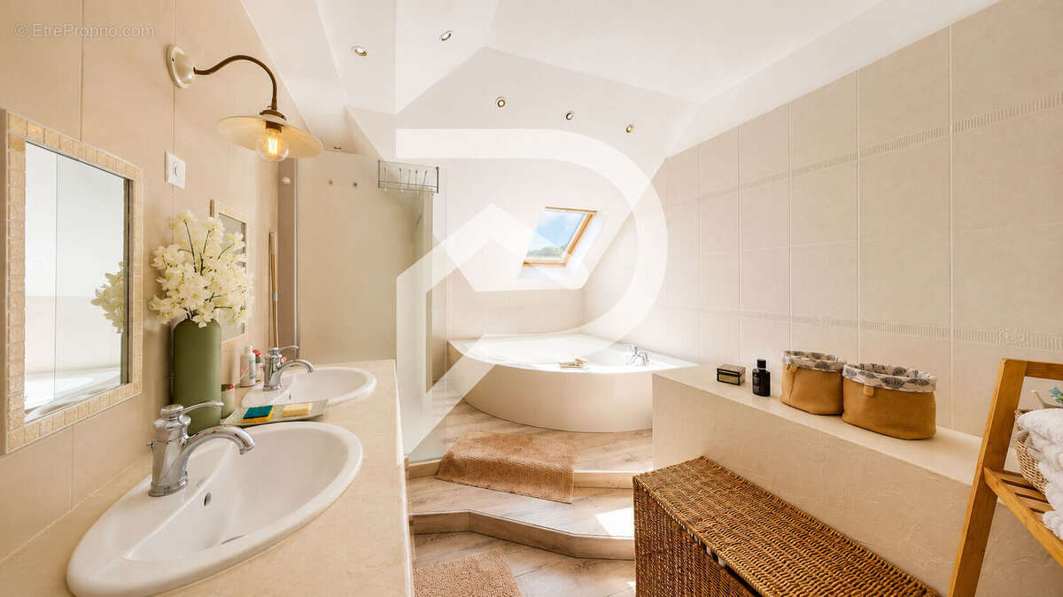Maison familiale 158 m² avec piscine à Maule - photo 14