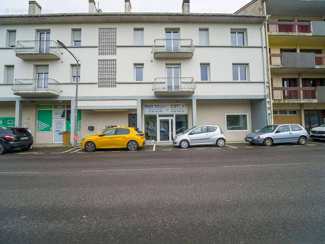 Commerce à AIRE-SUR-L'ADOUR