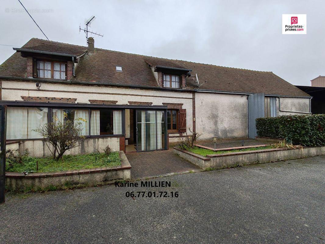 Maison à LA MADELEINE-DE-NONANCOURT
