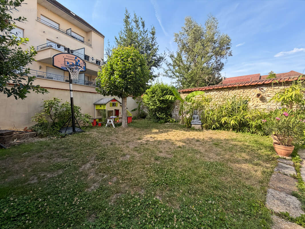 Maison de caractère avec jardin - Potentiel profession libérale - photo 19