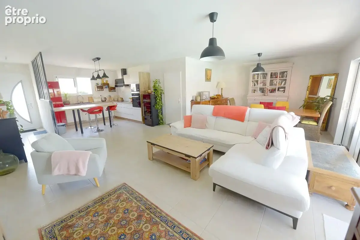 Maison 97 m² à Saint-Sulpice-De-Royan  - photo 8