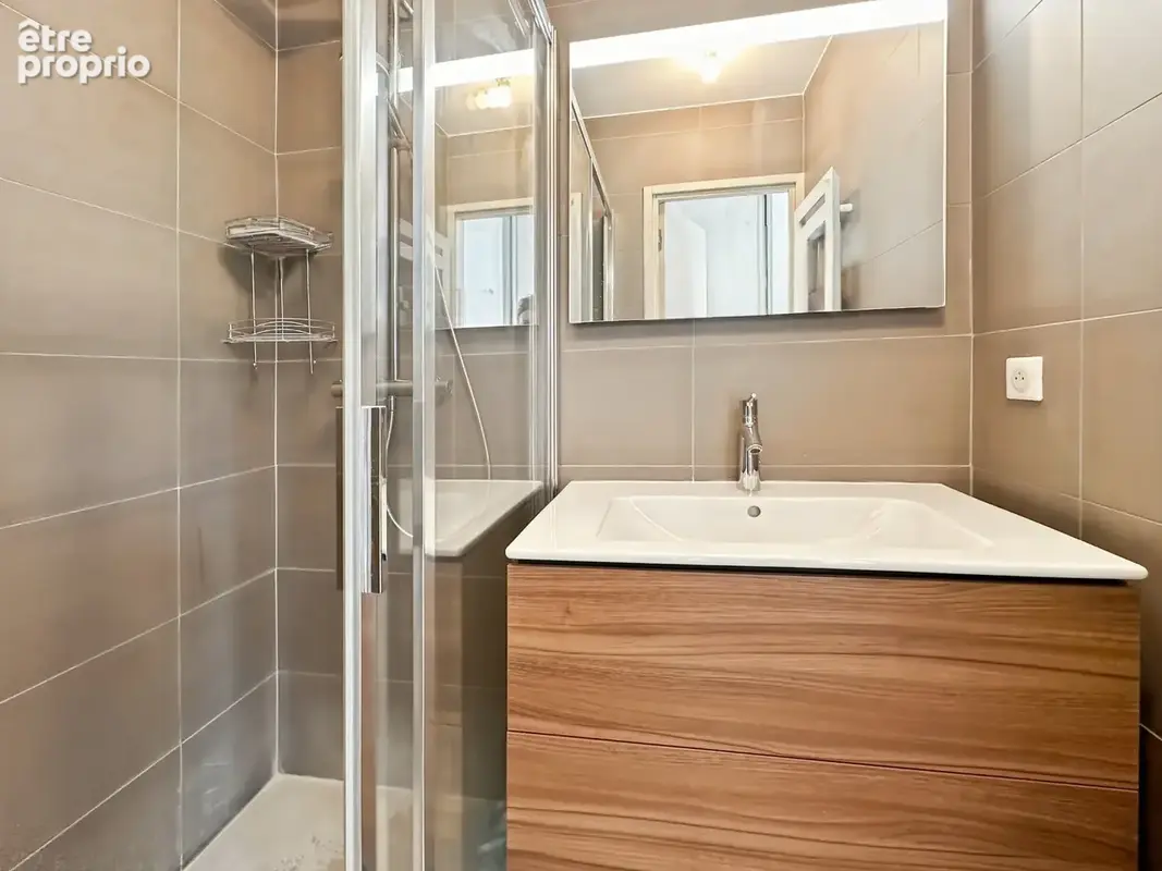 Maison à vendre 5 pièces FERNEY VOLTAIRE (01) - photo 11