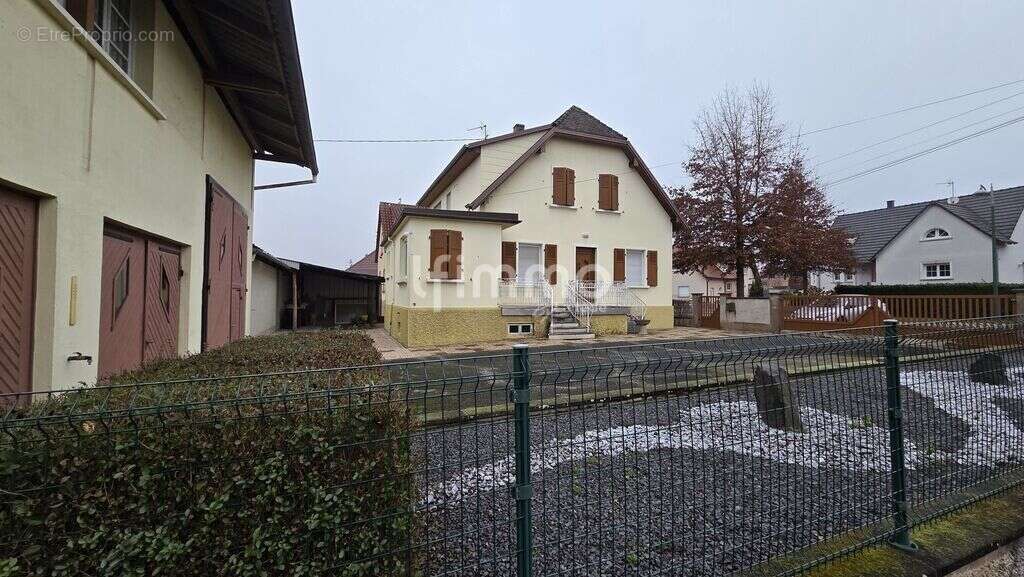 Maison à SCHIRRHEIN