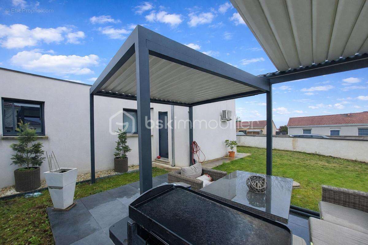 Maison à PONT-DU-CHATEAU