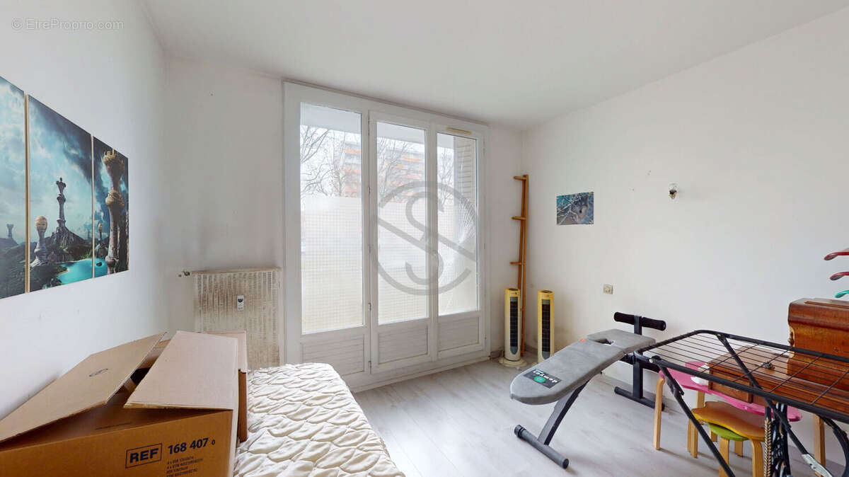 Appartement à LE PONT-DE-CLAIX