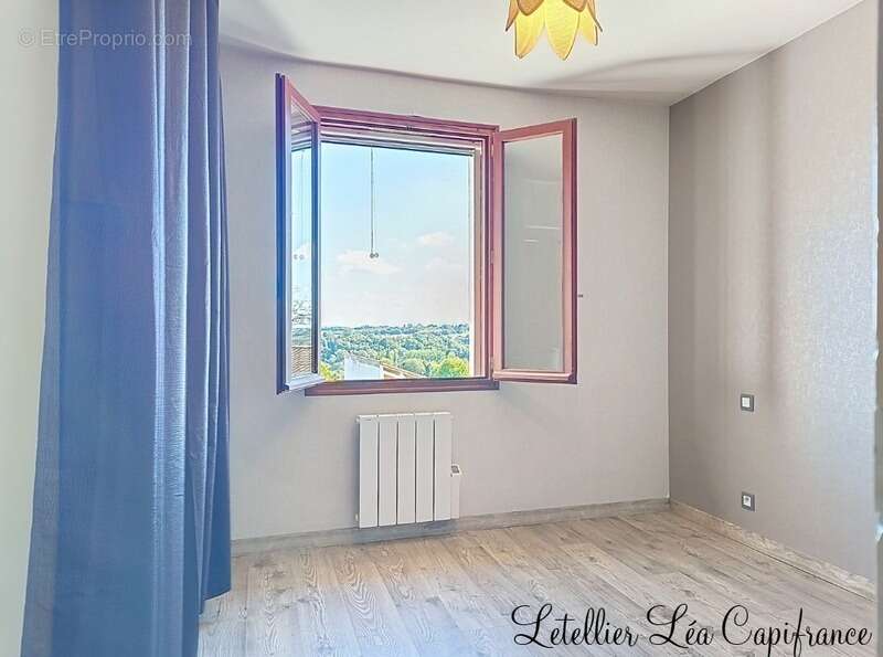 Maison à AZAY-LE-BRULE