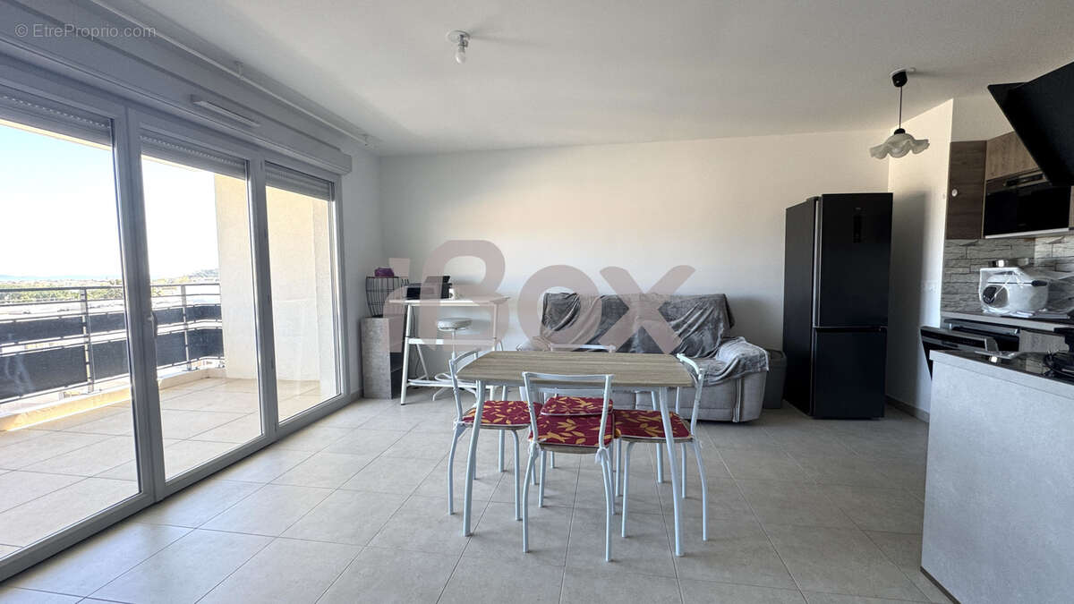 Appartement à HYERES
