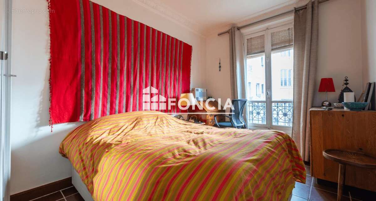 Appartement à PARIS-18E