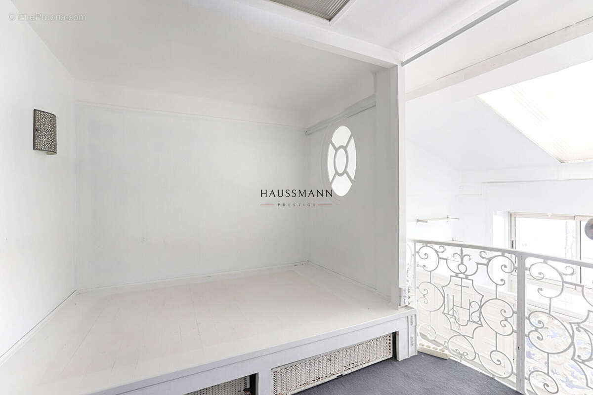Maison à PARIS-8E
