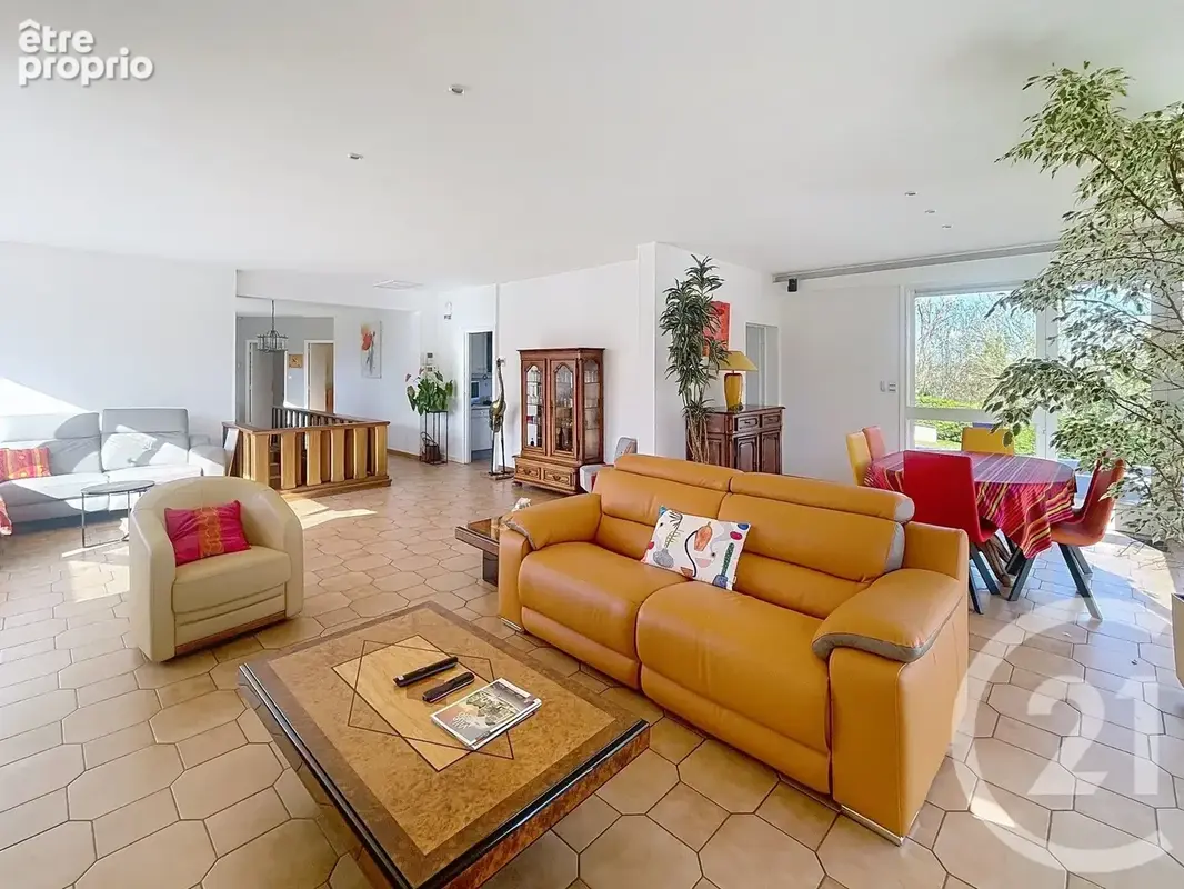 Maison 6 pièces 308 m² à vendre à Montauban (82000) - photo 2