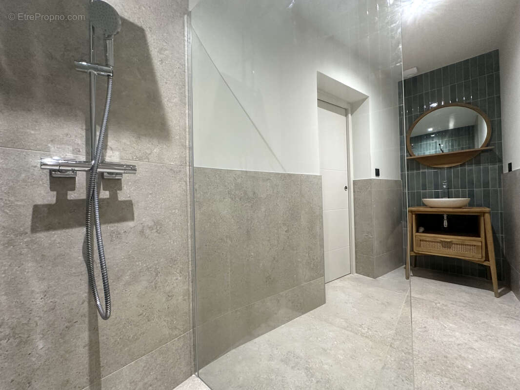 Maison à GARRIGUES-SAINTE-EULALIE