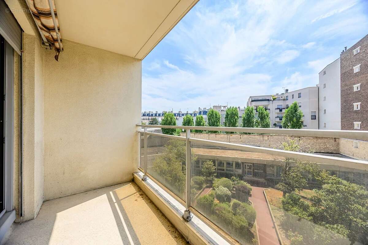 Appartement Paris 3 pièce(s) 67 m2 - photo 2