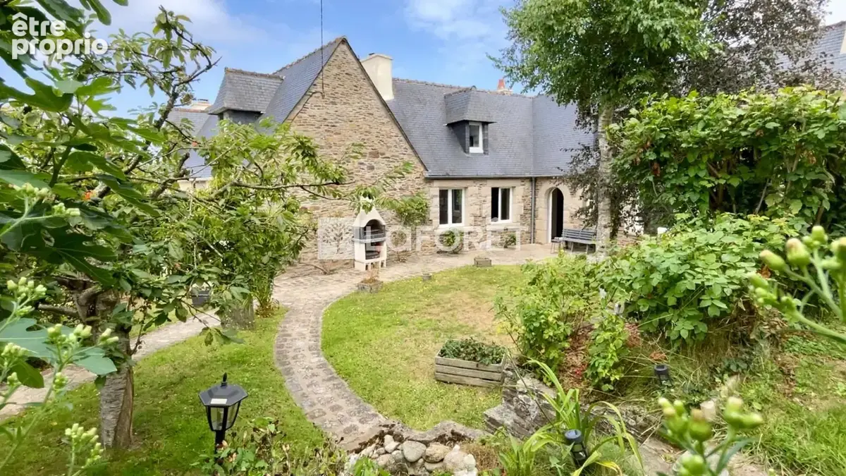 2 MAISONS à LANGOAT - 10 pièce(s) - 120m² et 80m² - photo 1