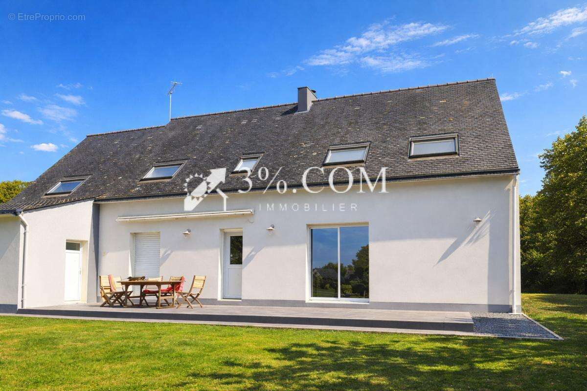 Maison à LOCOAL-MENDON