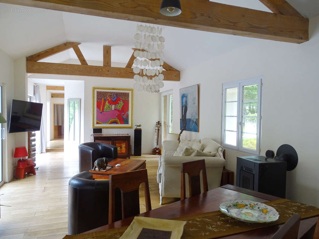 Maison à SAINTE-MARTHE