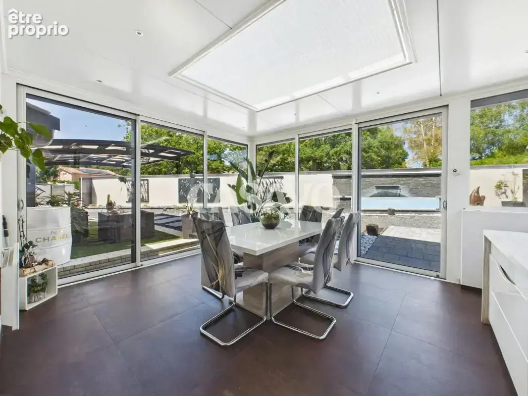 Vente Maison 8 pièces de 189m² - 01330 Sainte-Olive - photo 3