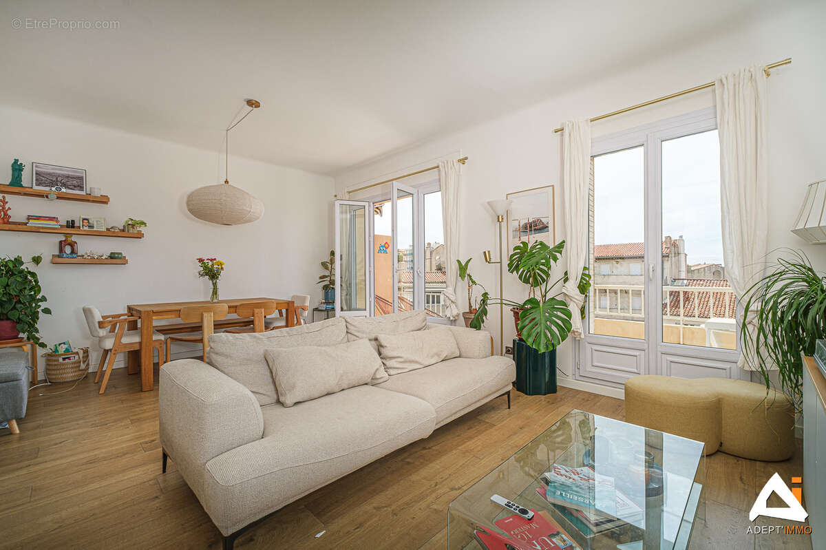 Appartement à MARSEILLE-7E