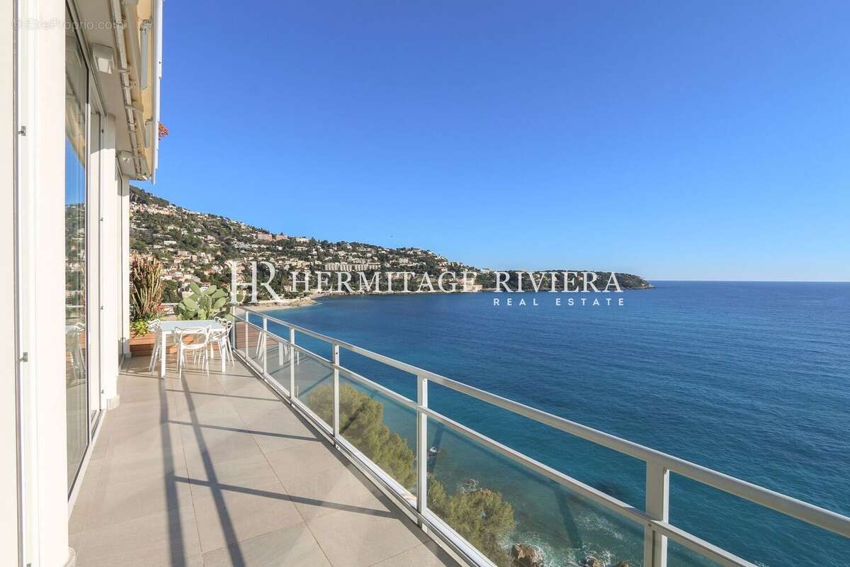 Appartement à ROQUEBRUNE-CAP-MARTIN
