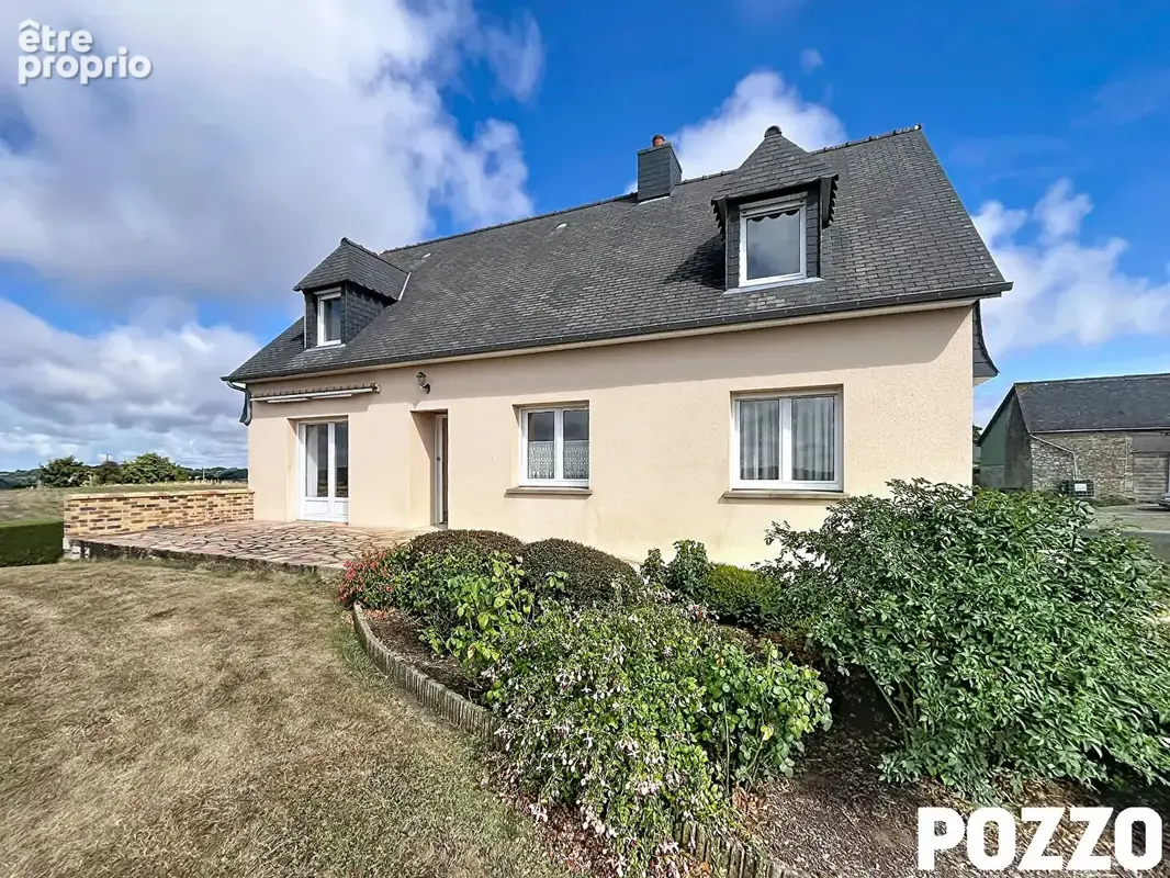 A VENDRE Maison Saint Brice De Landelles 5 pièce(s) 138 m2 - photo 2