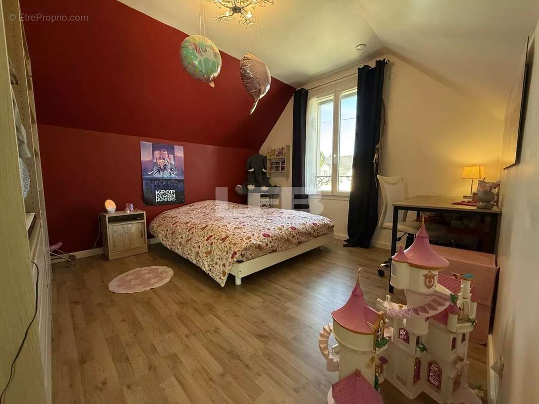 Maison à GRISY-LES-PLATRES