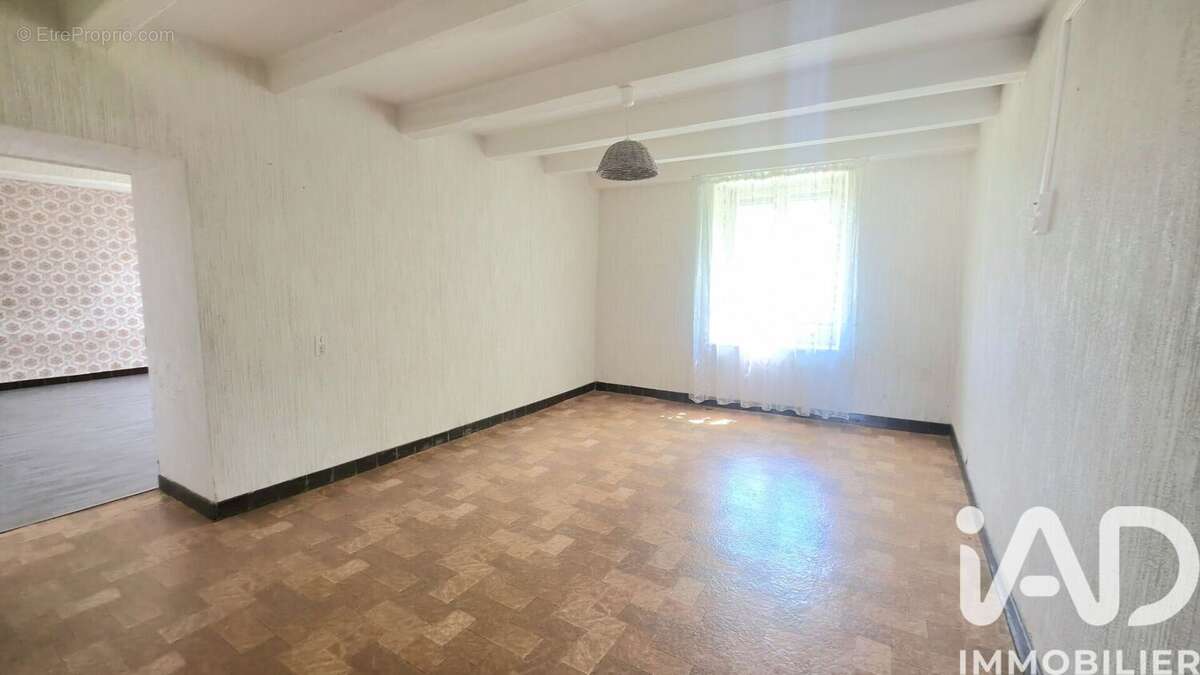 Maison 102 m² à Orges  - photo 4