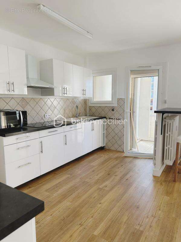 Appartement à LA VALETTE-DU-VAR