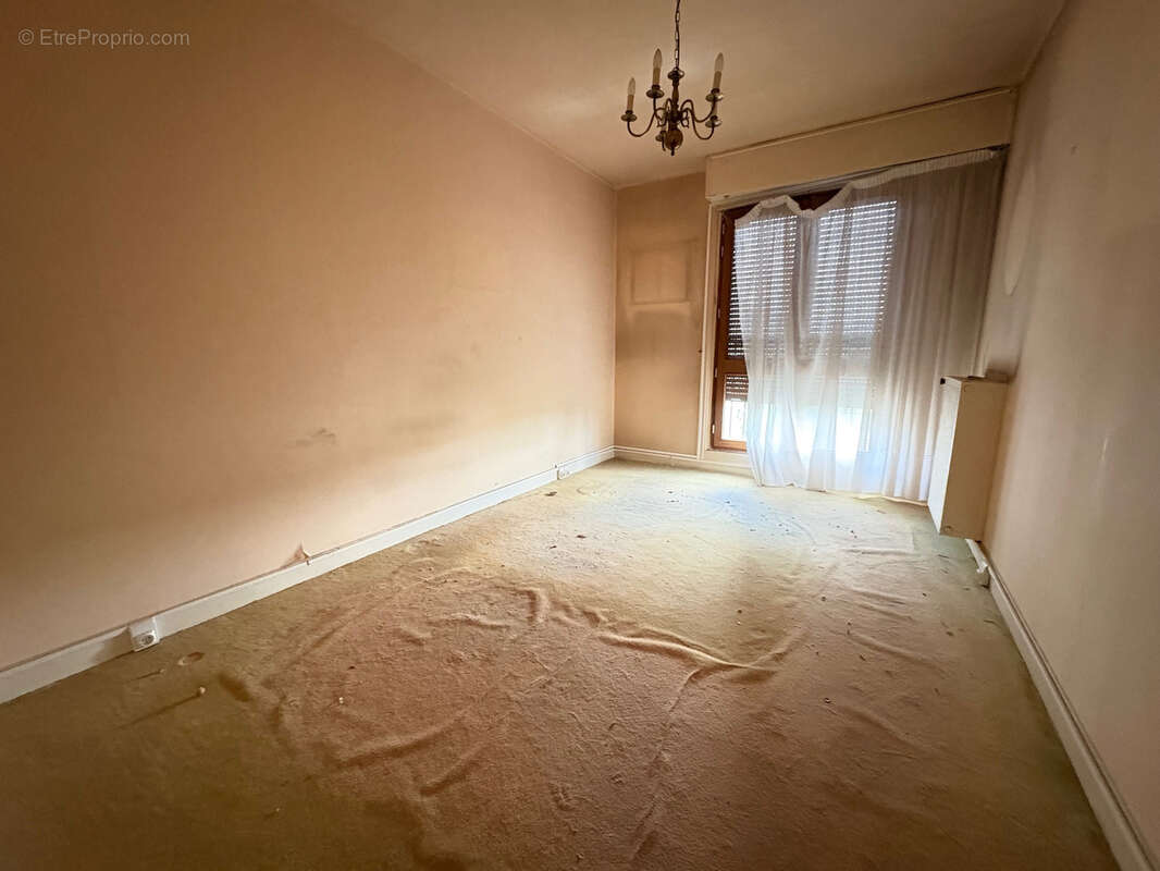 Appartement à LE PLESSIS-ROBINSON