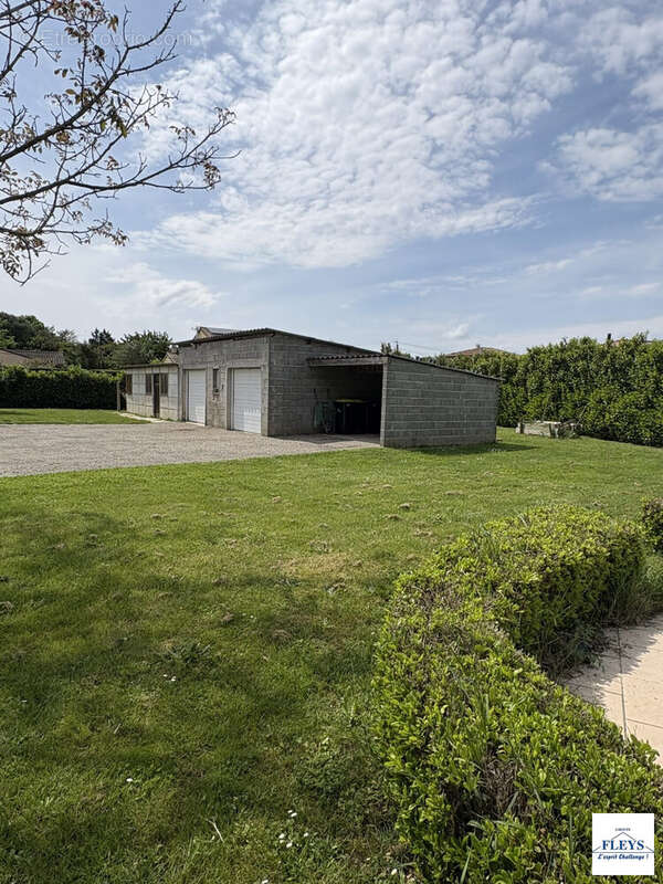 Maison à VERDUN-SUR-GARONNE