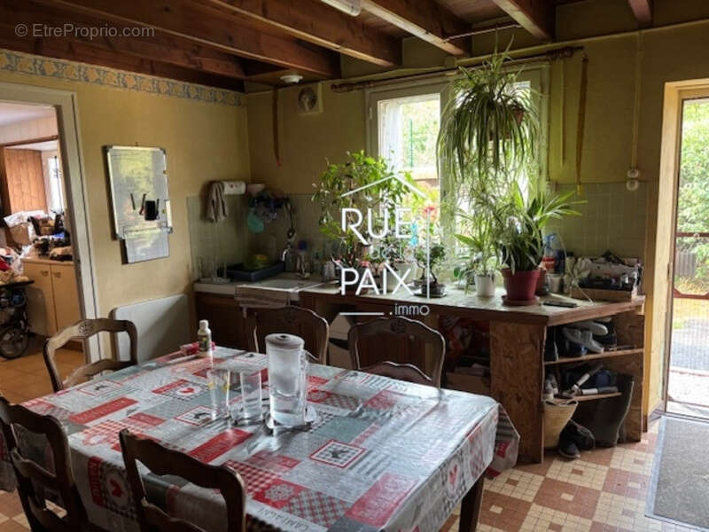 Maison à SAINT-LOUP-LAMAIRE