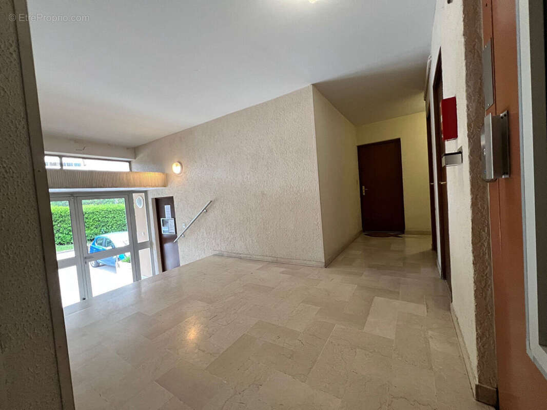 Appartement à HYERES