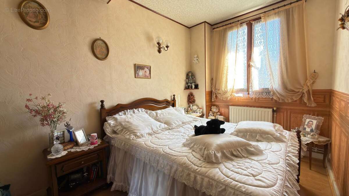 Maison à NEUILLY-SUR-MARNE