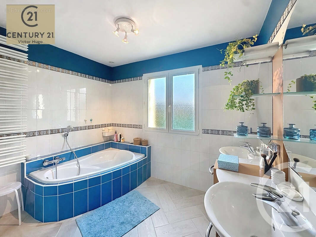 Maison à AIXE-SUR-VIENNE