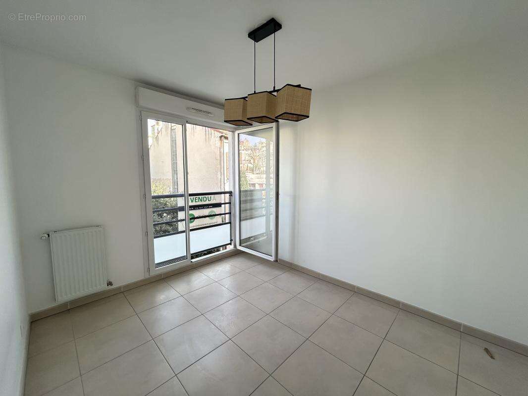Appartement à MARSEILLE-8E