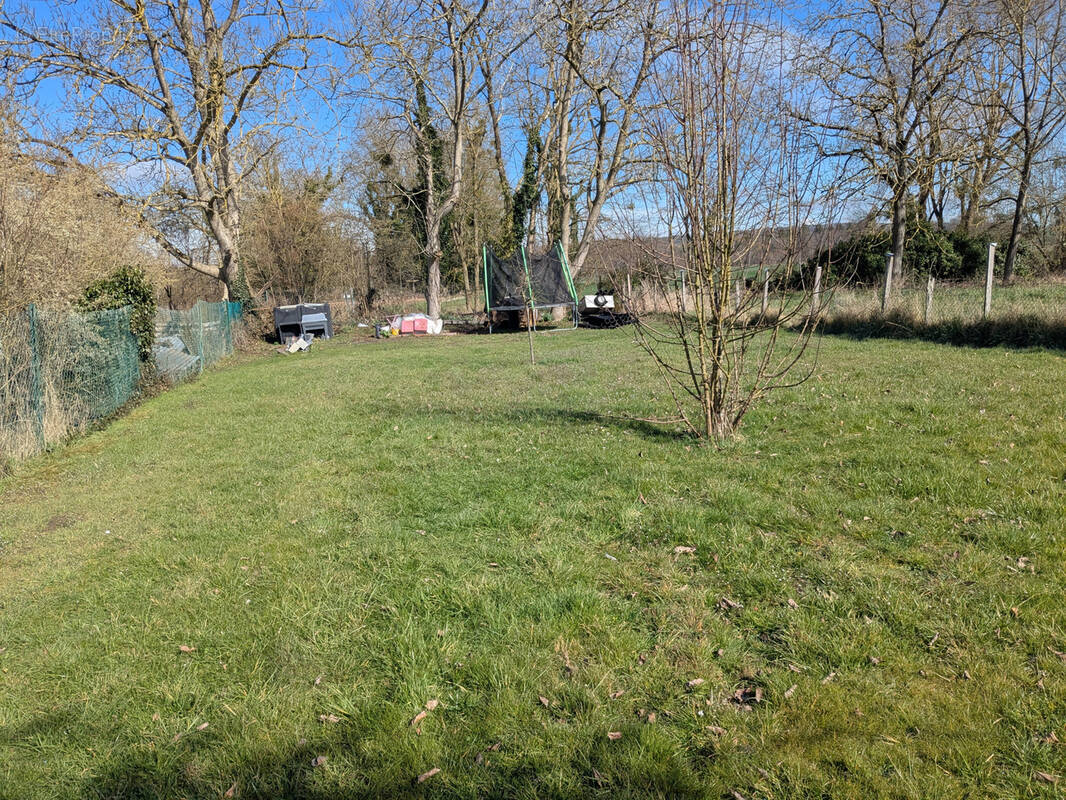 Terrain à VIREY-SOUS-BAR