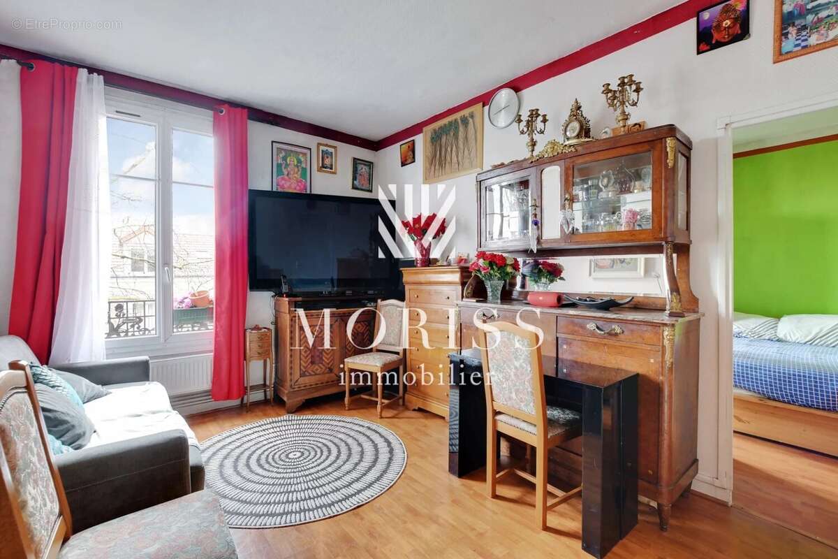 Appartement à LES LILAS