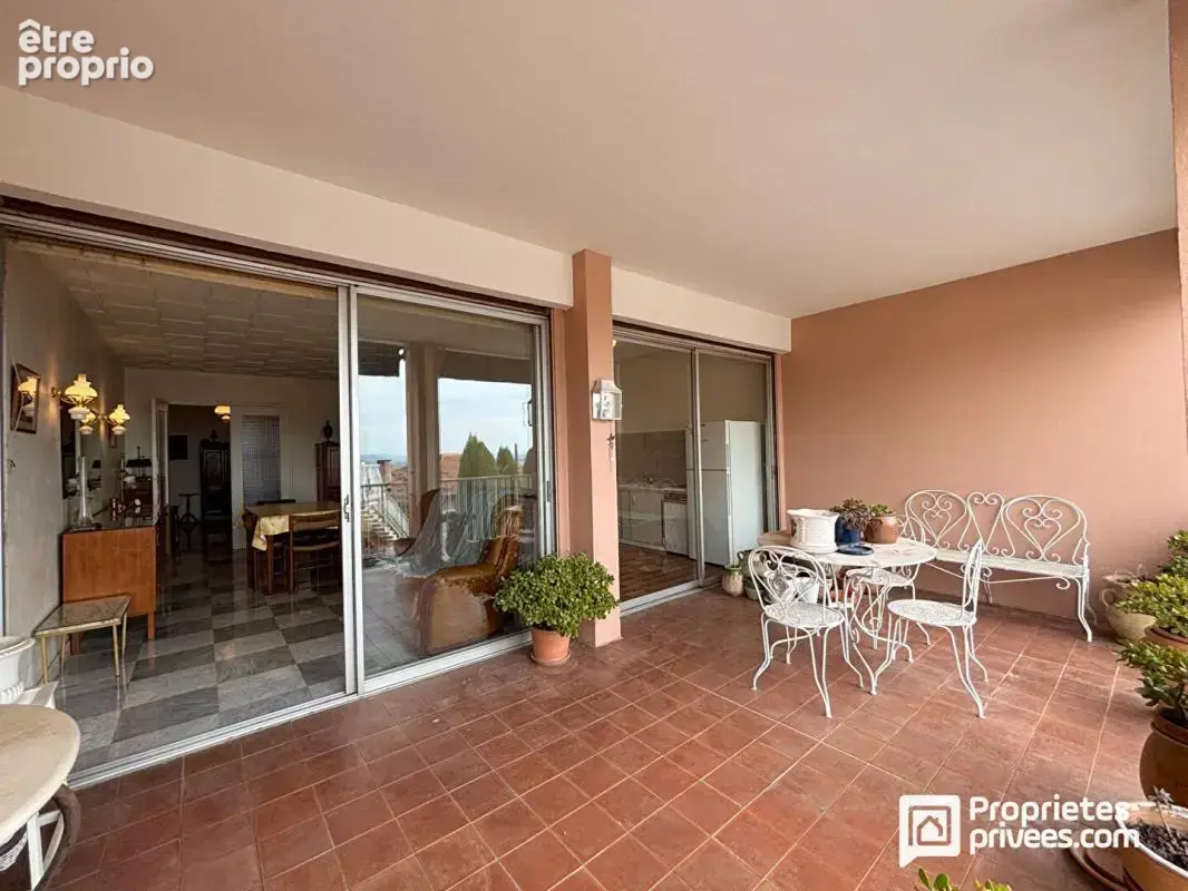 Appartement spacieux avec terrasse et parking, quartier Saint-François - Grasse - photo 11