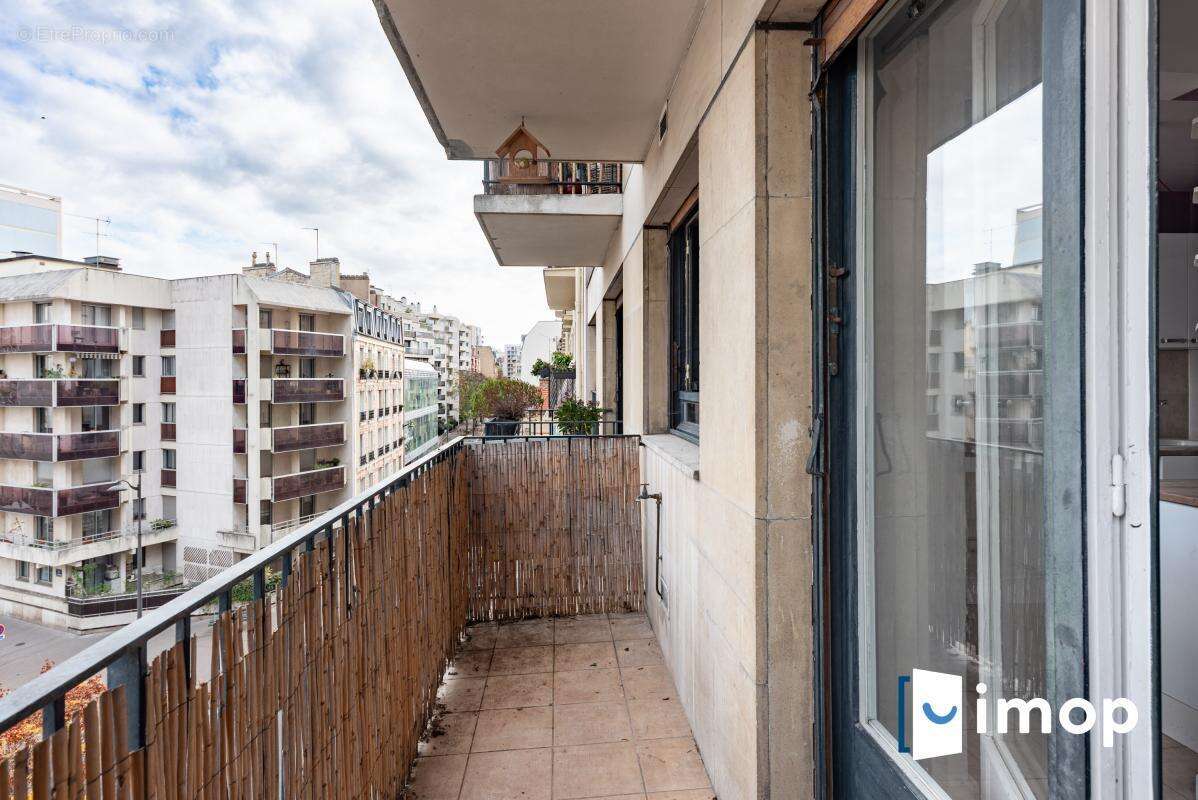 Appartement à PARIS-15E