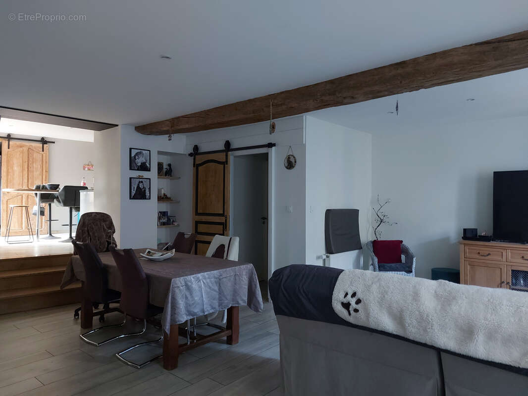 Maison à SAINT-AMAND-SUR-SEVRE